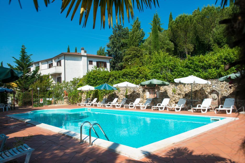 Hotel Le Rocce Magione Exterior foto