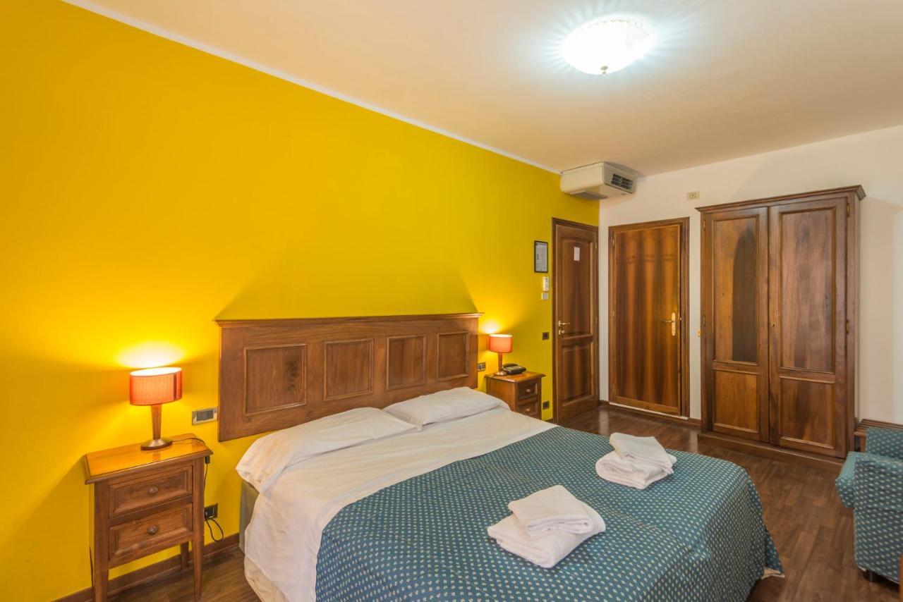 Hotel Le Rocce Magione Exterior foto